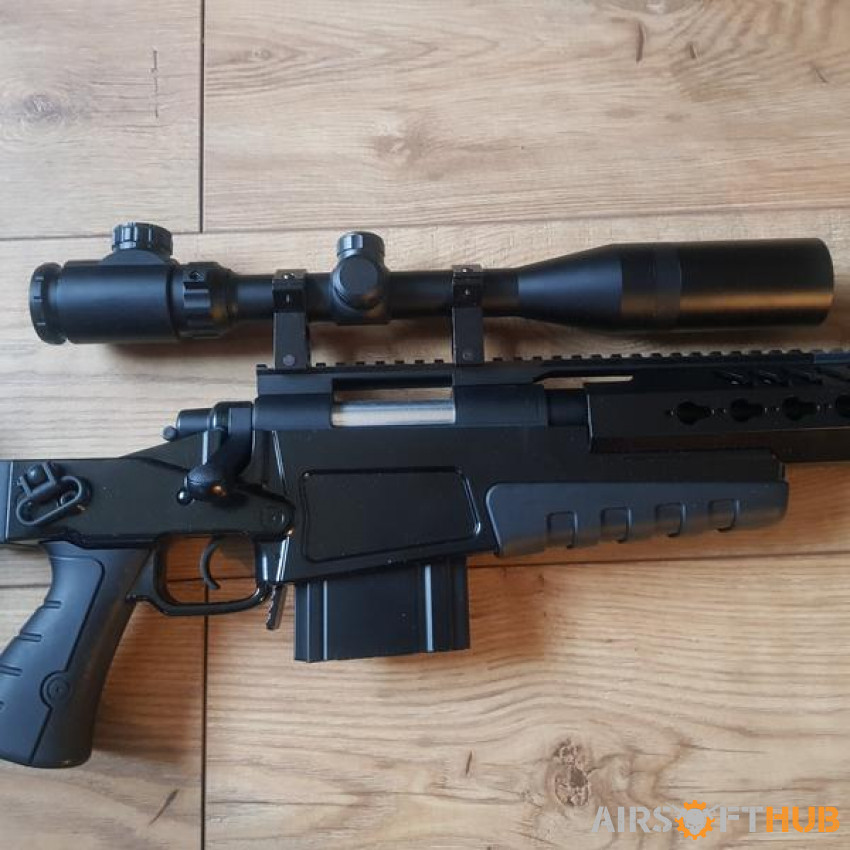 Spring sniper rifle - Used airsoft equipment