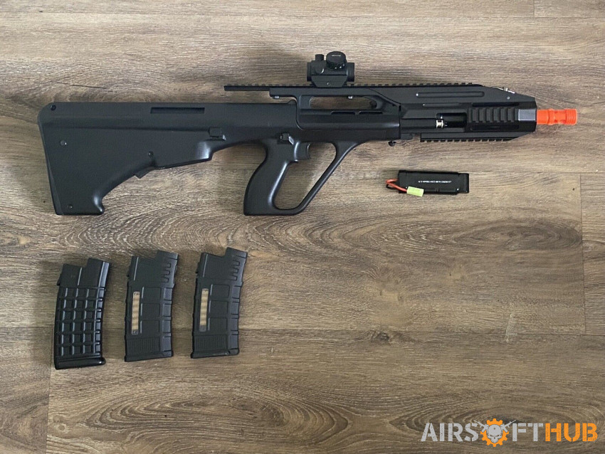 Airsoft JG AUG RIS With 2 Mags - Used airsoft equipment