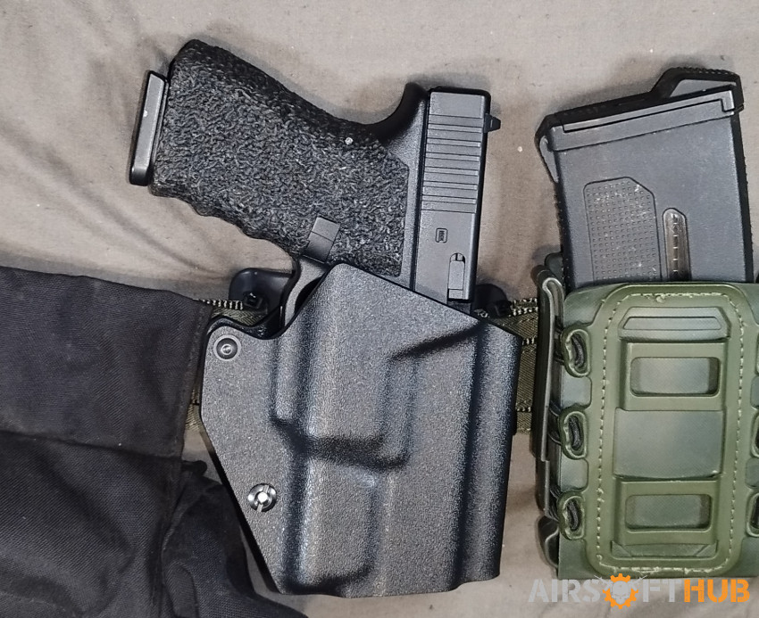 Marui Glock 19 package - Used airsoft equipment
