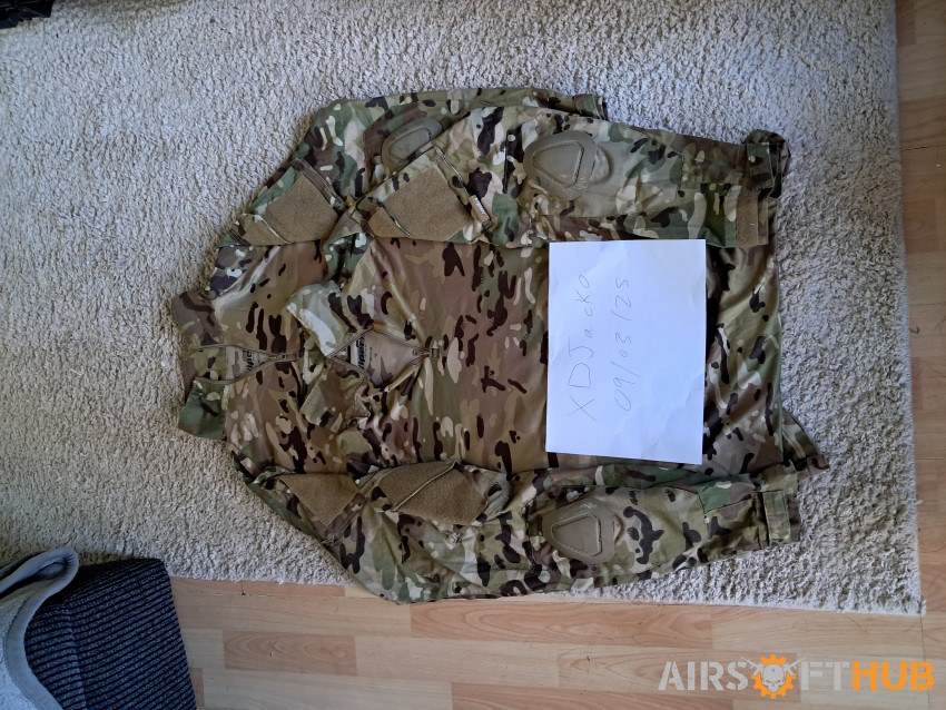 Selling variety of used clothe - Used airsoft equipment