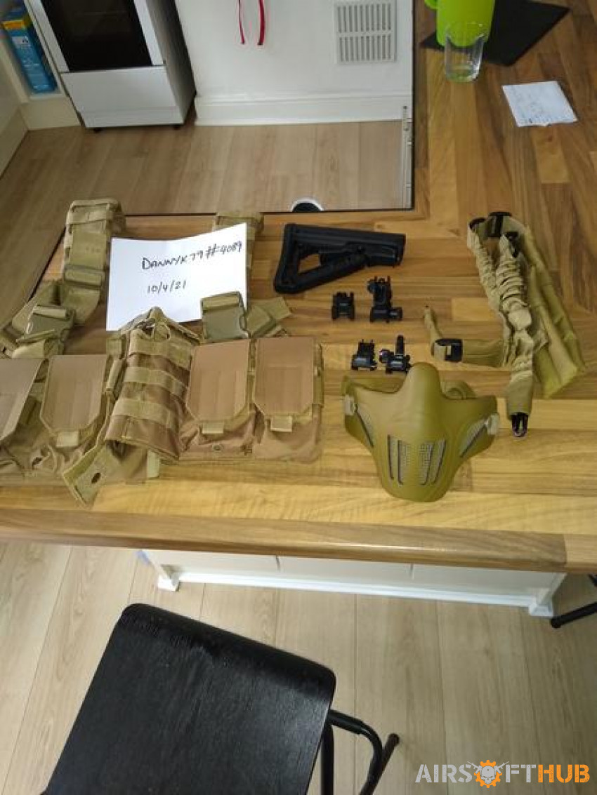 Tan gear - Used airsoft equipment