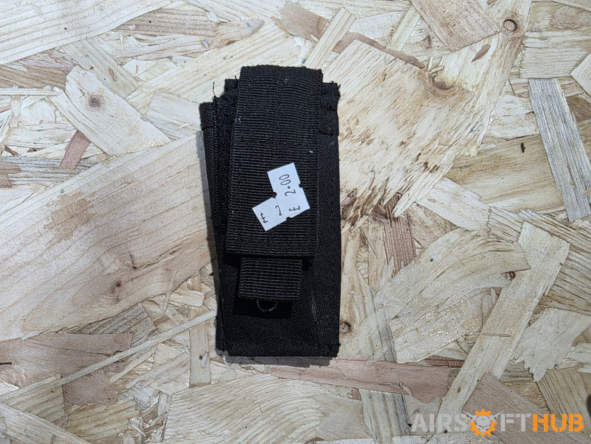Small Black Molle Pistol Mag P - Used airsoft equipment
