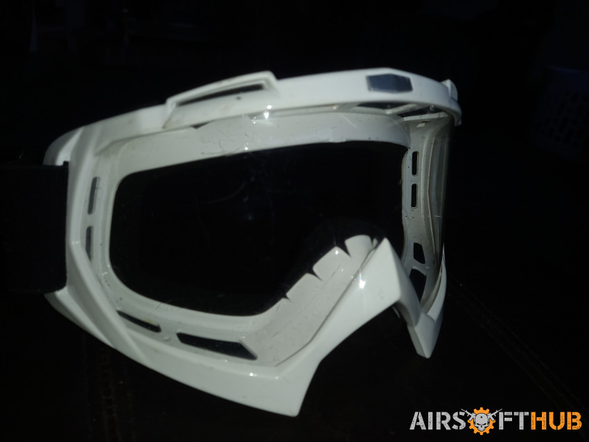 Airsoft goggles eye protection - Used airsoft equipment
