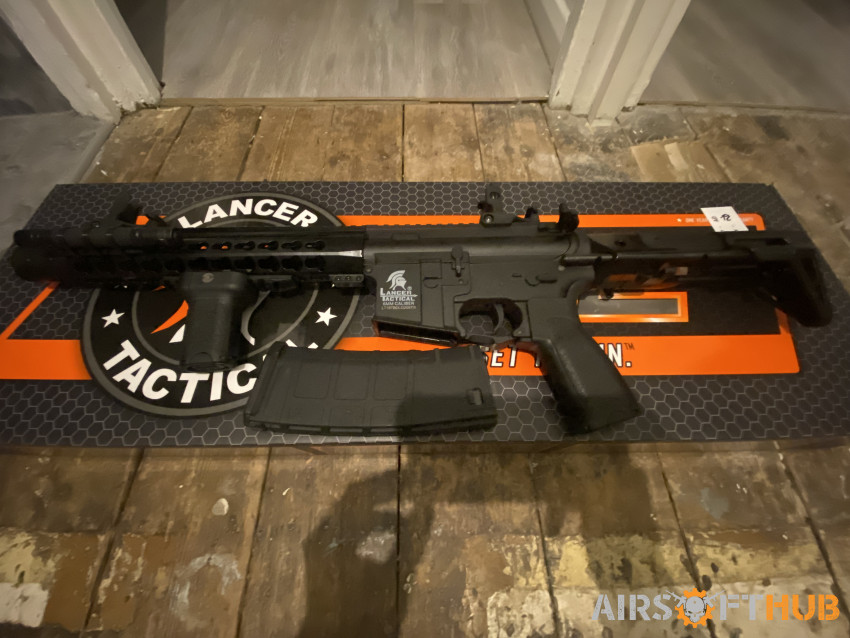 Lancer tactical lt19 new - Used airsoft equipment