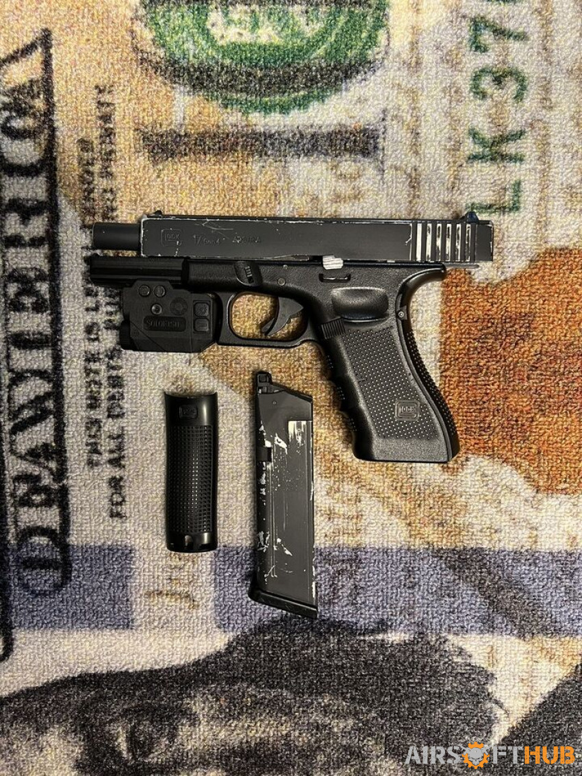 Glock G17 Gen 4 GBB KWC - Used airsoft equipment