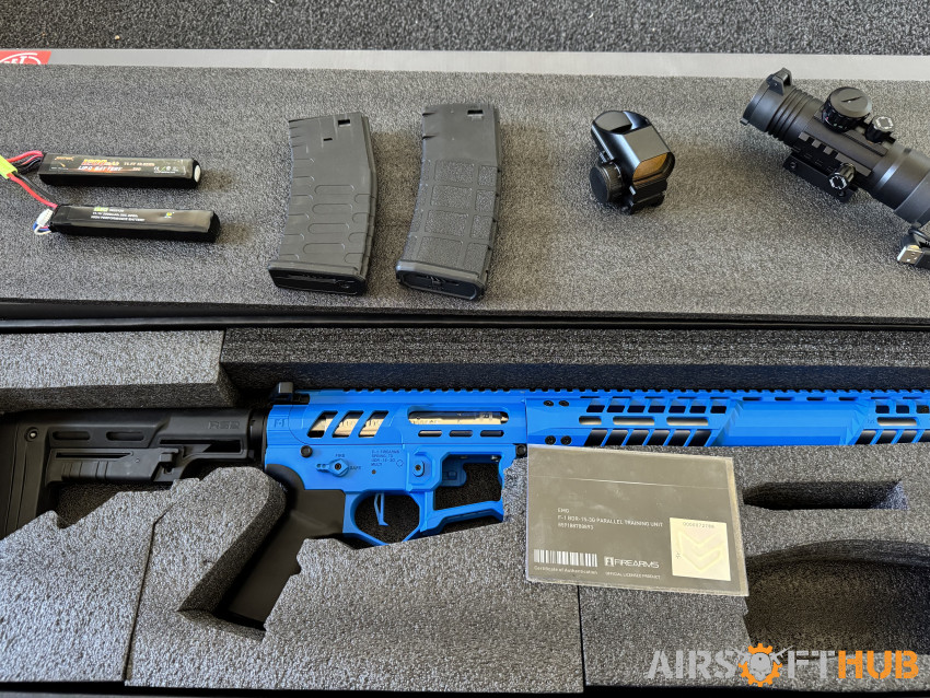 F1 Firearms airsoft rifle - Used airsoft equipment
