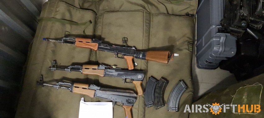12 guns. G36C and AK Joblot - Used airsoft equipment