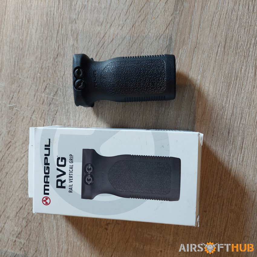 Magpul RVG Rail Vertical Grip - Used airsoft equipment