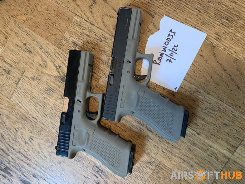WE Glock 17 Twin GBB Pistols - Used airsoft equipment