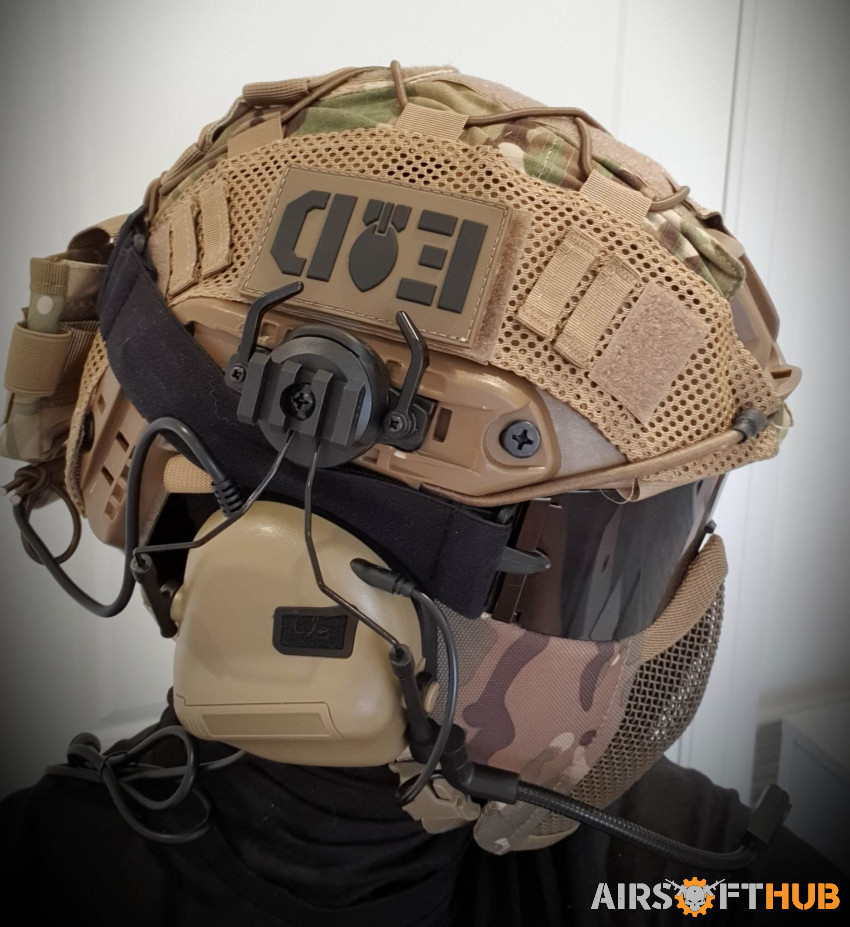 Full helmet setup - Used airsoft equipment