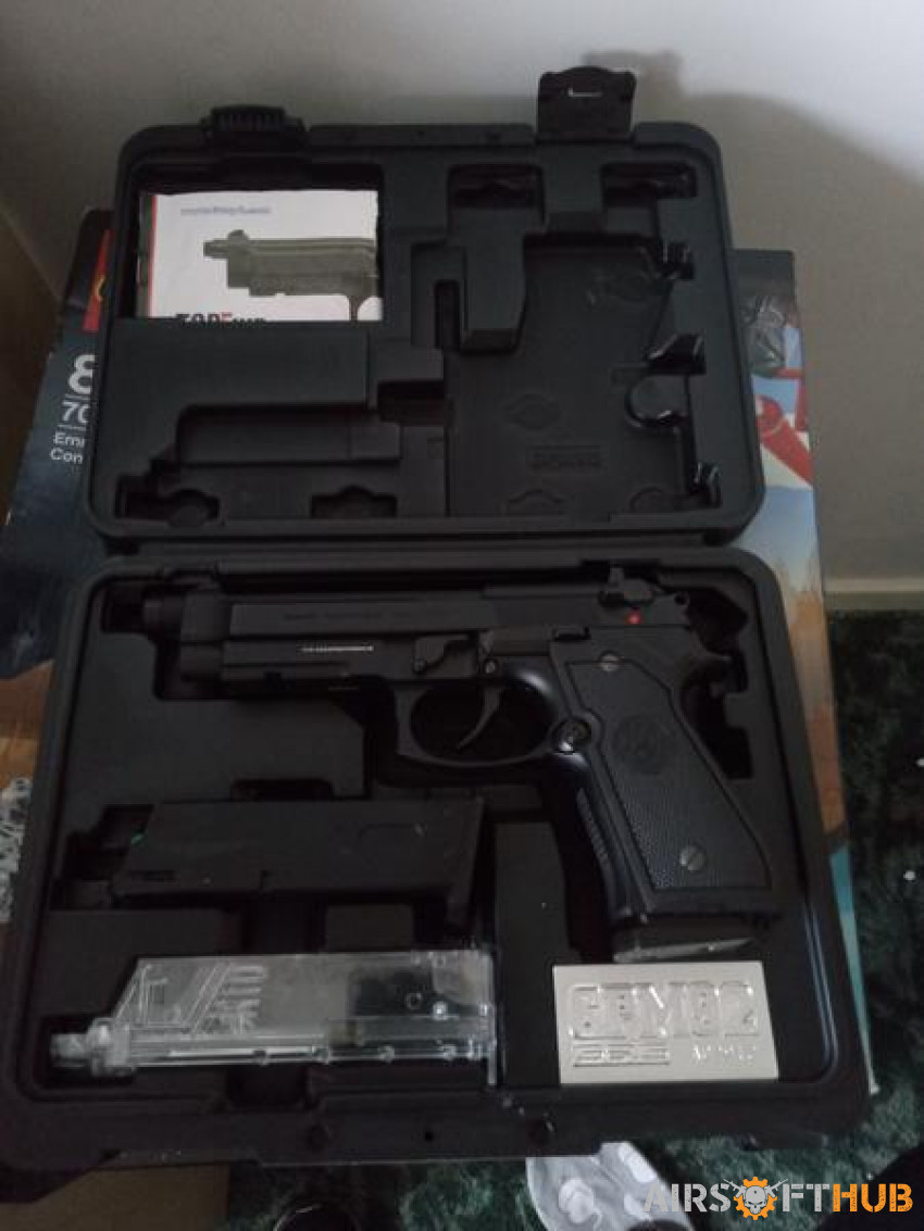 G&G Gmp92 gbb pistol and case - Used airsoft equipment
