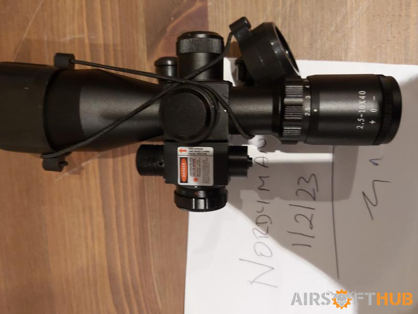 2.5x10x40 scope with laser - Used airsoft equipment