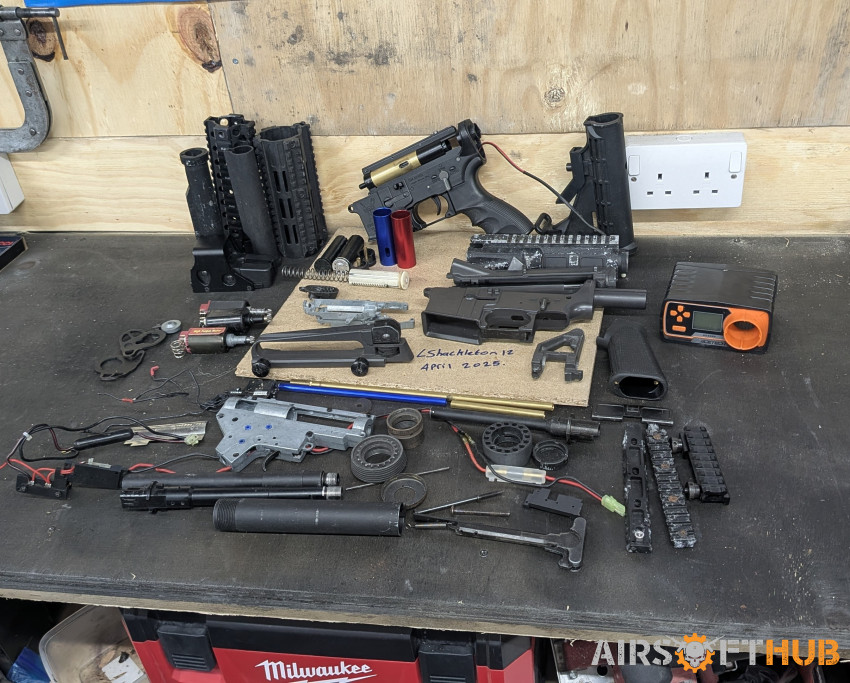 Boneyard M4 bits and chrono - Used airsoft equipment