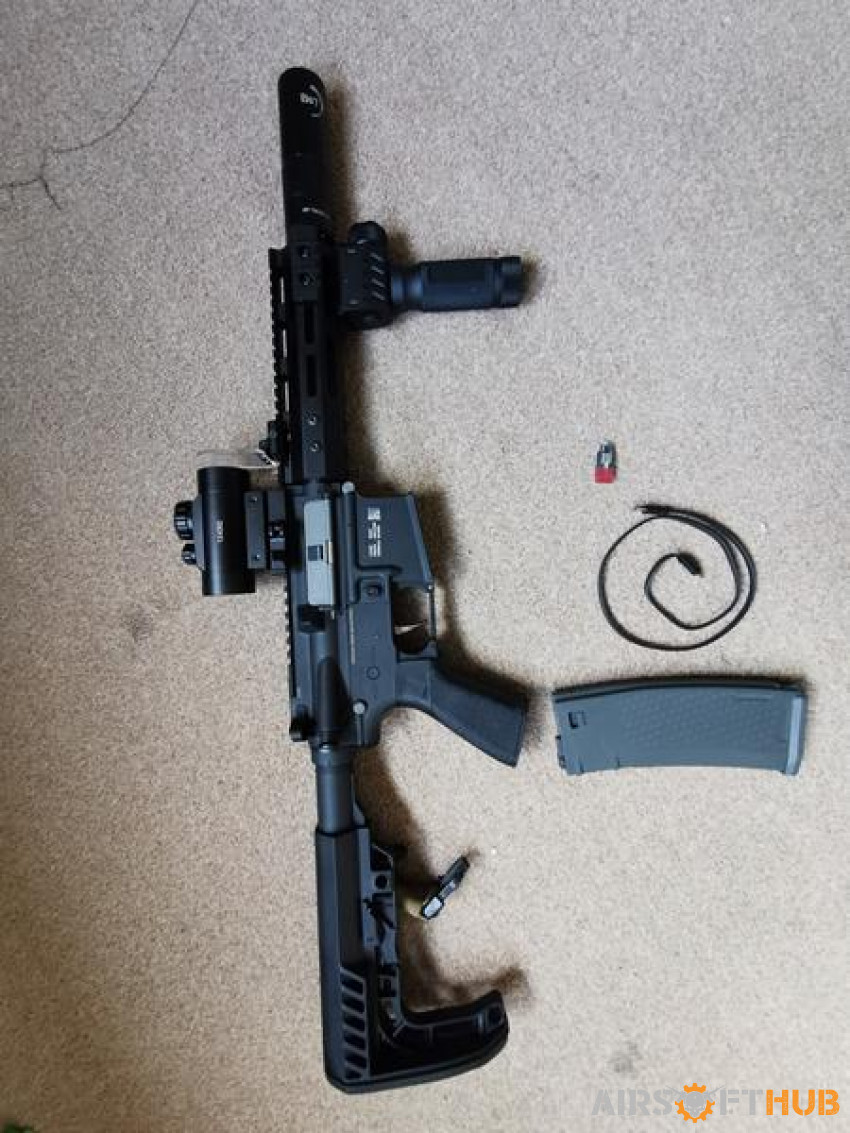 Upgraded Specna arms c12 with - Used airsoft equipment