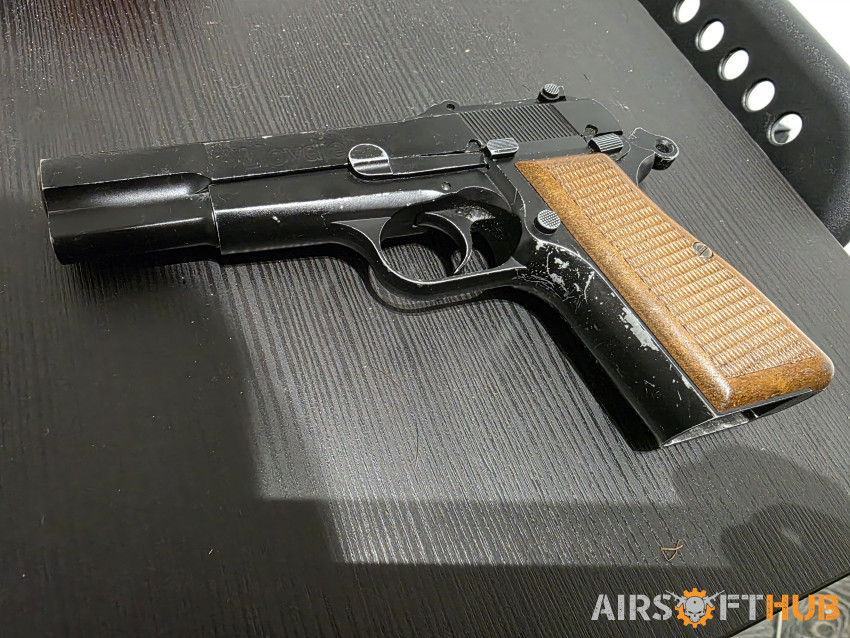 WE Browning Hi Power GBB Pisto - Used airsoft equipment
