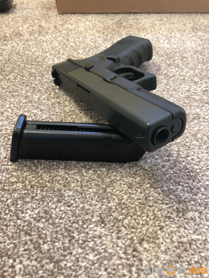 Raven Glock 17 GBB pistol - Used airsoft equipment