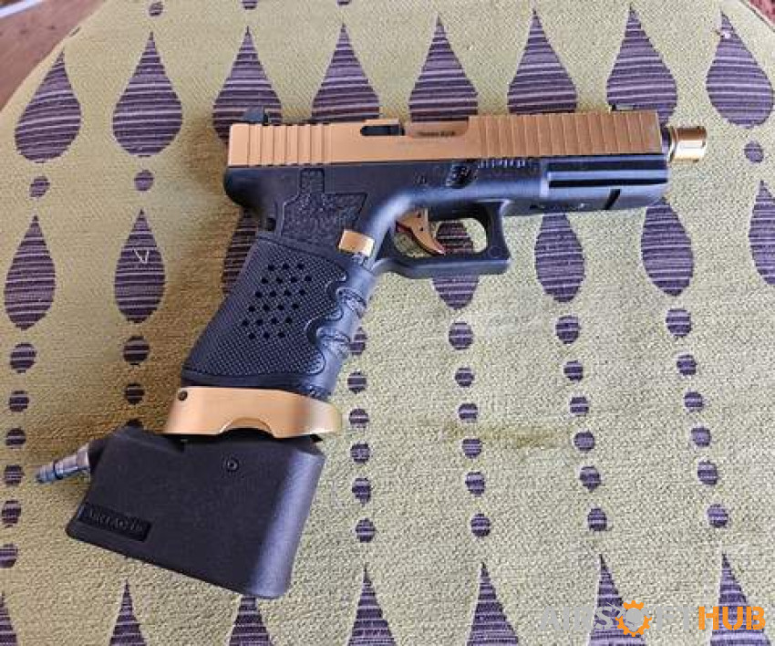 Vorsk eu18 pistol and adapter - Used airsoft equipment