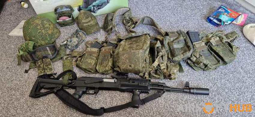 Digital flora job lot - Used airsoft equipment