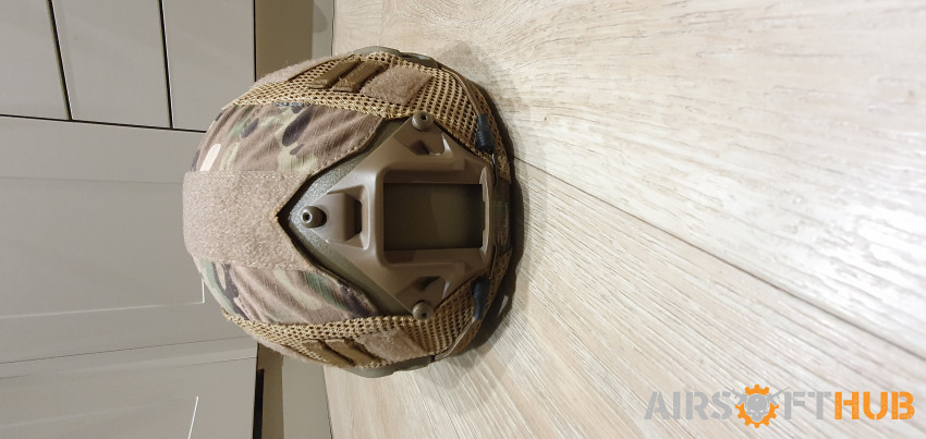 Fast Helmet & Multicam Cover - Used airsoft equipment