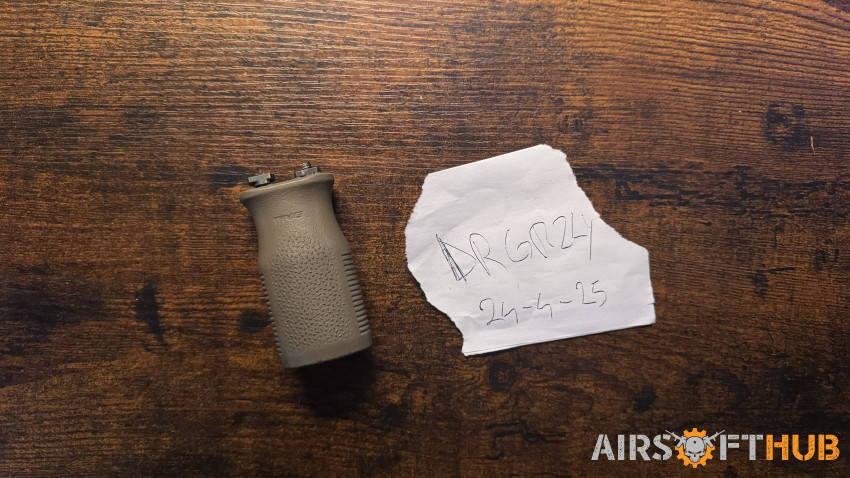 Magpul MVG Grip FDE (real) - Used airsoft equipment