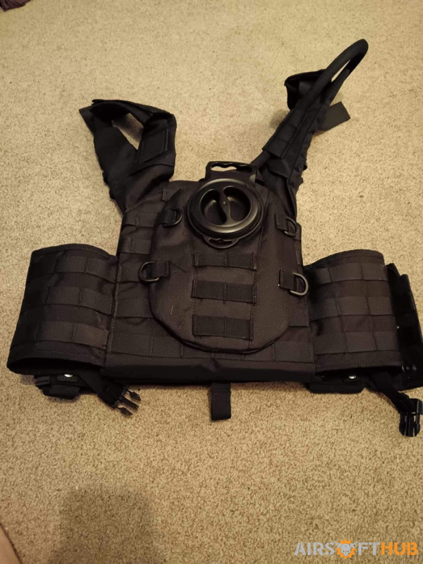 Black Tactical Geae - Used airsoft equipment