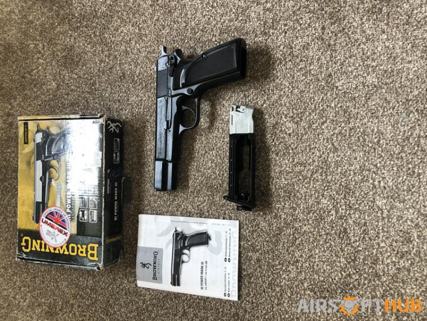 Browning hi power Pistol - Used airsoft equipment