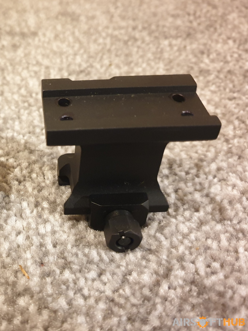 Geiselle T2 Mount, Black, 1.93 - Used airsoft equipment