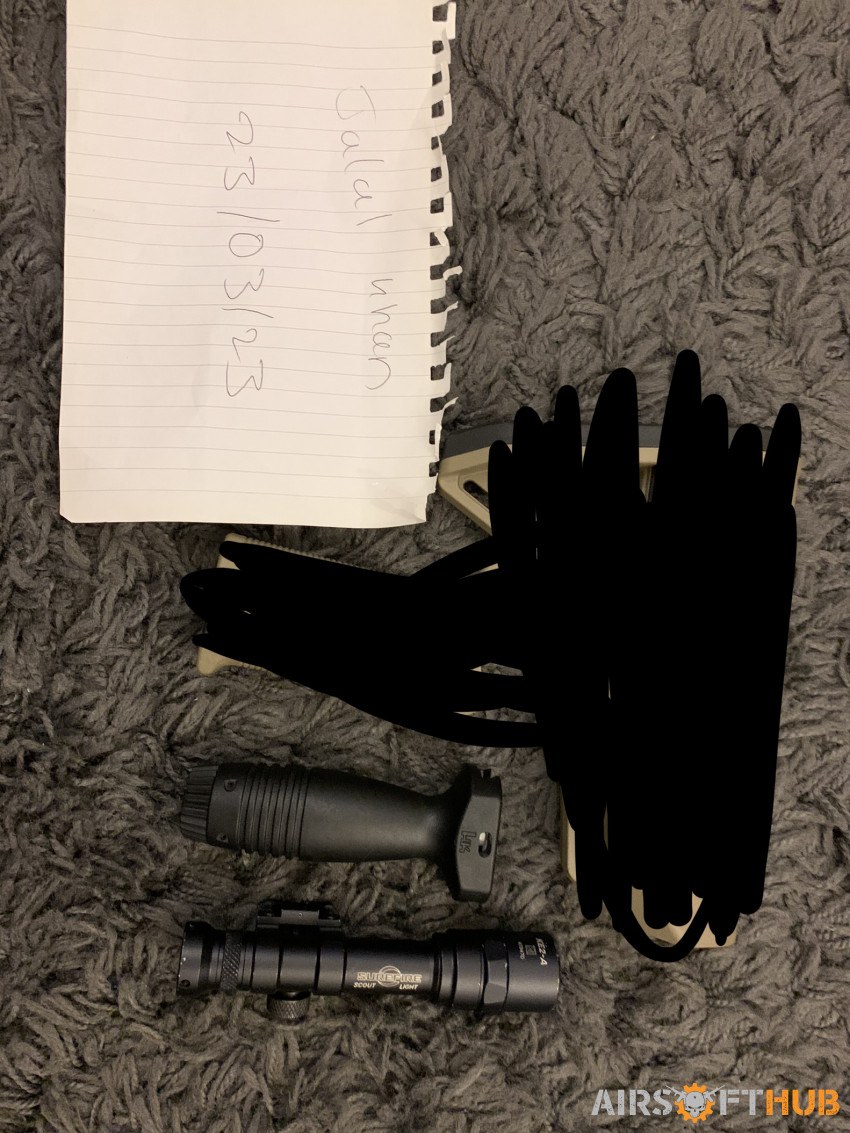 Bunch of accessories and a cas - Used airsoft equipment