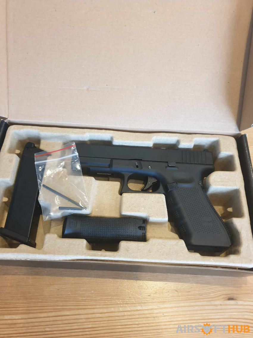 WE Glock 17 Gen 4 (New) - Used airsoft equipment