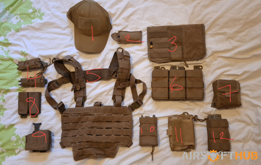 Loads of gear - Used airsoft equipment