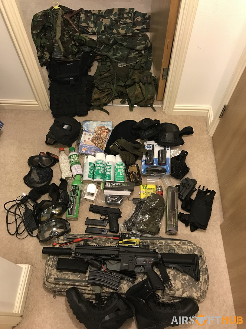 Huge kit worth £1000 for £625 - Used airsoft equipment
