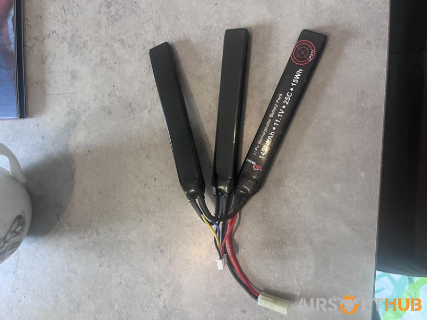 11.1v 1450mAh LiPo Battery - Used airsoft equipment