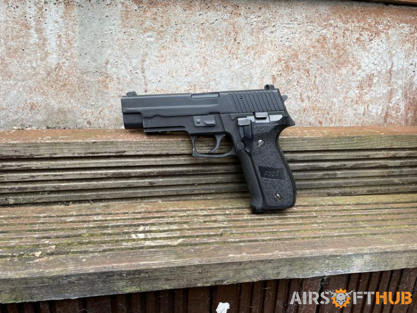 WE Sig226 Railed GBB - Used airsoft equipment