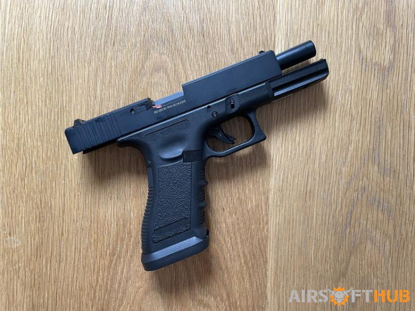 Glock 18 GBB pistol - Used airsoft equipment