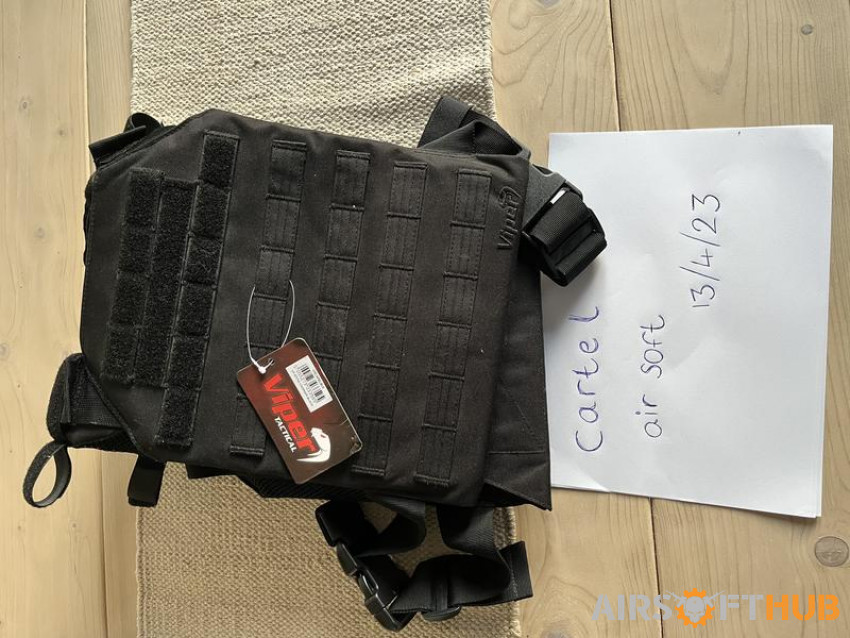 2x plate carriers - Used airsoft equipment