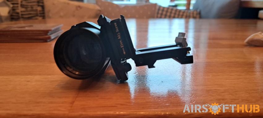 3 x Multiplier + Holo Sight - Used airsoft equipment