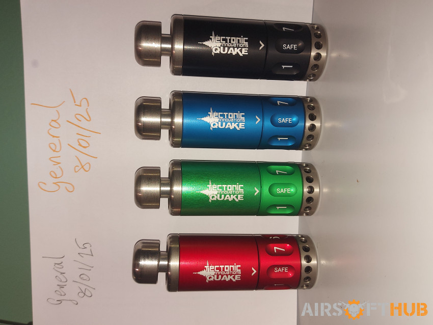Brand new quake 8 grenades - Used airsoft equipment