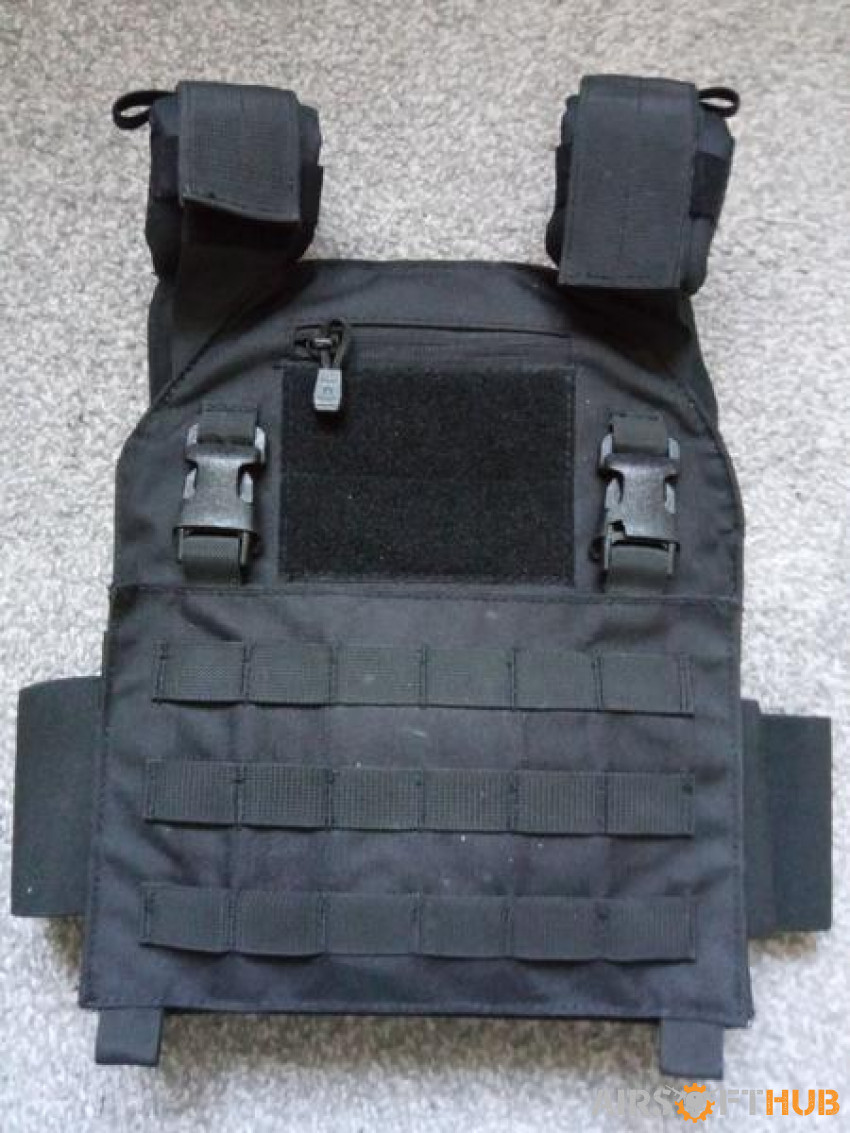 8Fields Plate Carrier (Black) - Used airsoft equipment