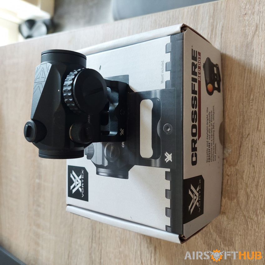 Vortex Crossfire 2 MOA Red Dot - Used airsoft equipment