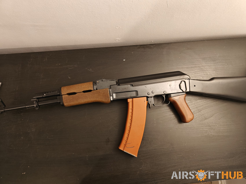 Multiple RiF's and other bits - Used airsoft equipment