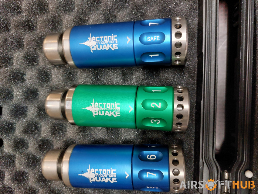 Quake grenades Tectonic Innova - Used airsoft equipment