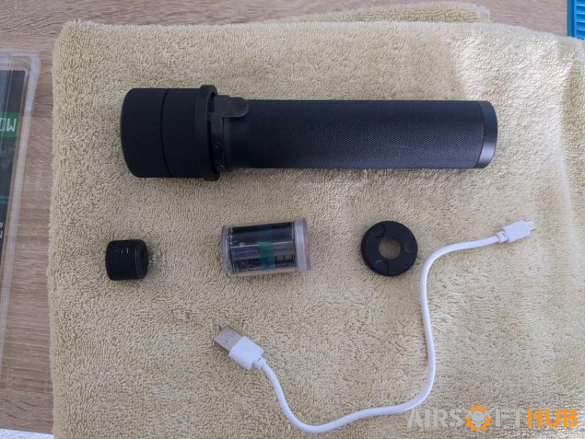 Airsoft tracer unit - Used airsoft equipment
