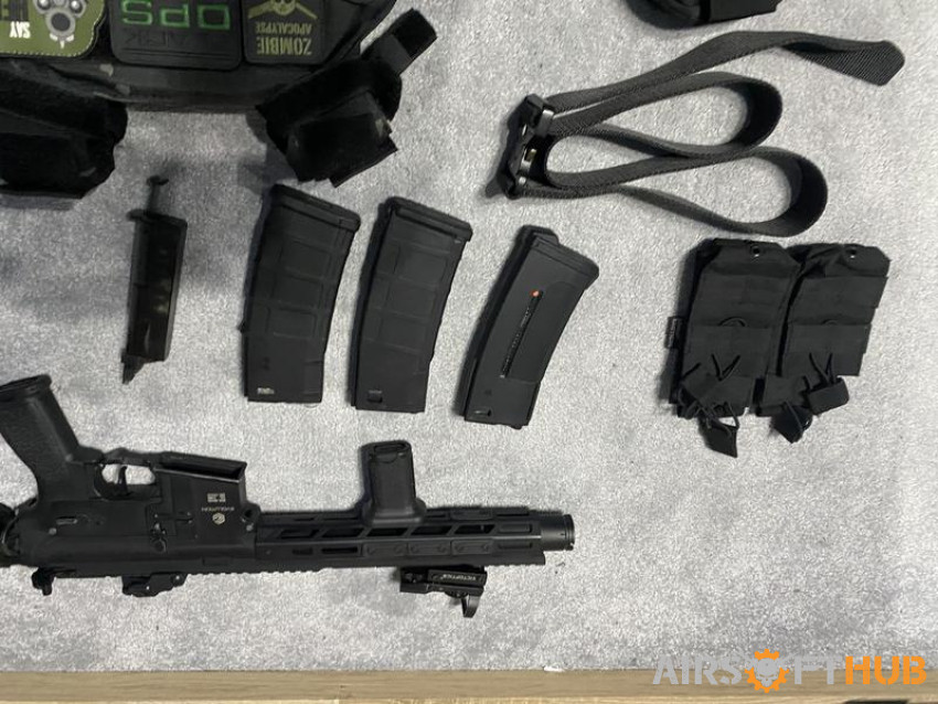 Starter Airsoft Bundle - Used airsoft equipment