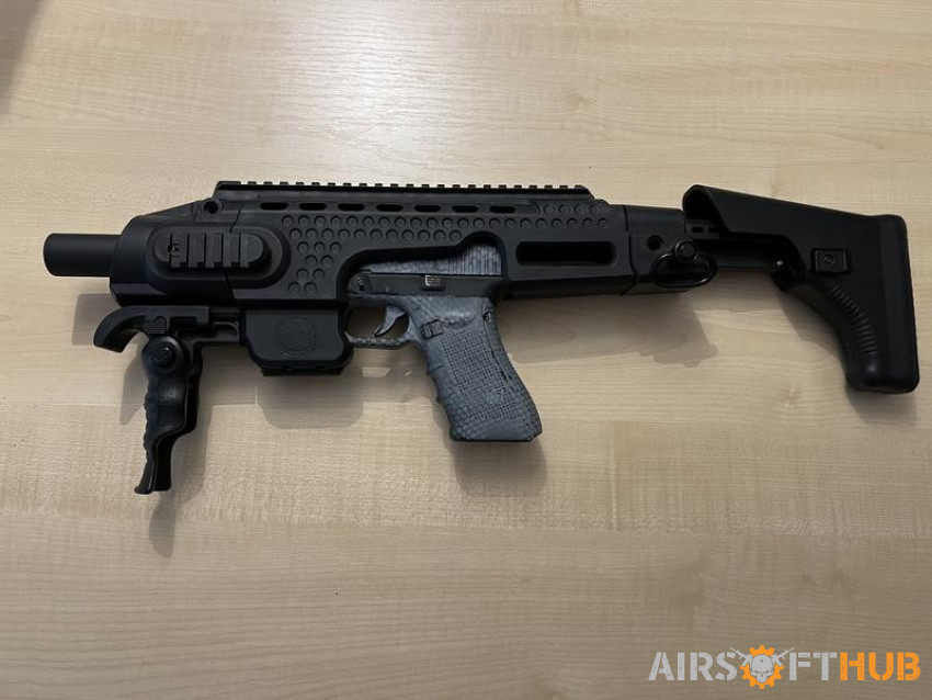 Glock 18 Pistol + Extras - Used airsoft equipment