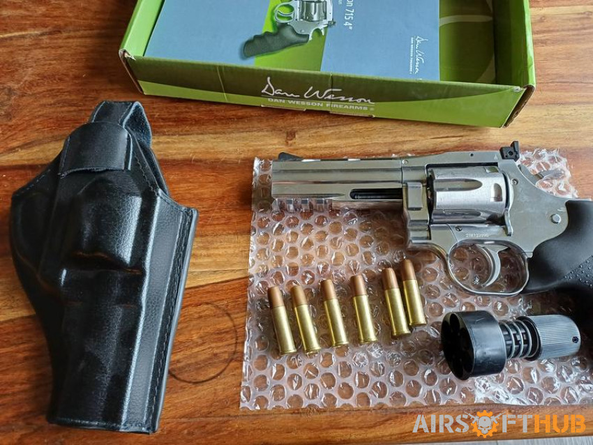 Dan wesson 715 revolver - Used airsoft equipment