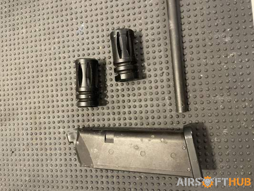 Assorted parts maple leaf SA - Used airsoft equipment