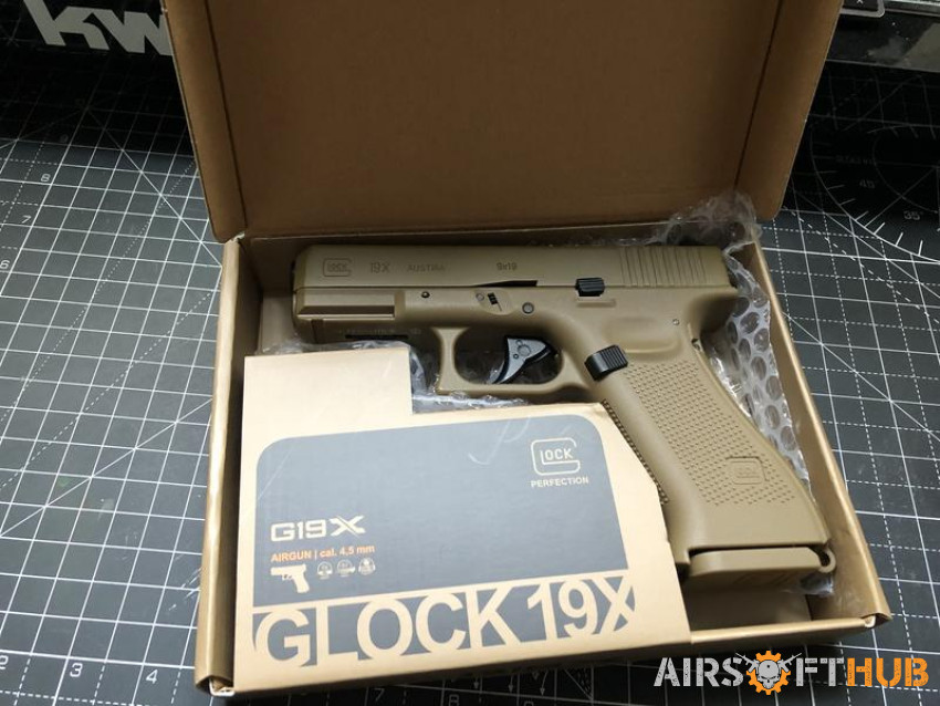Glock 19X Co2 Umarex - Used airsoft equipment