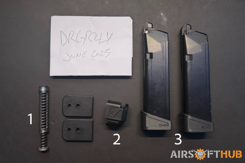 Glock G17 / G45 UPGR PARTS - Used airsoft equipment