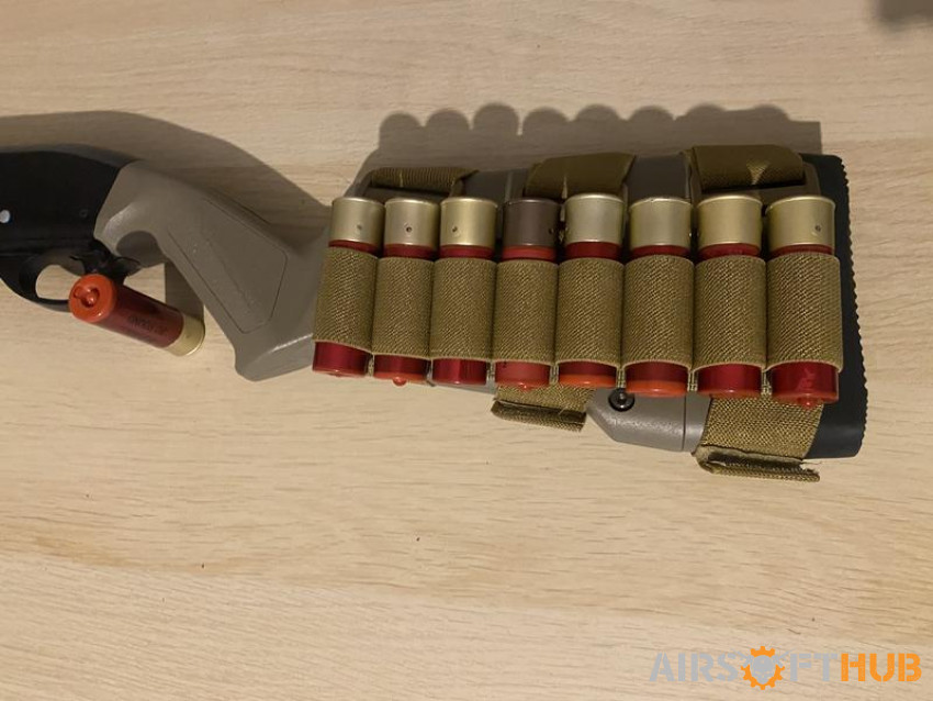 Cyma shotgun with shells - Used airsoft equipment