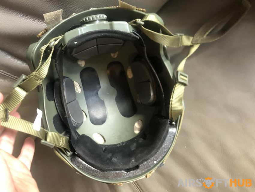 Tactical airsoft helmets - Used airsoft equipment
